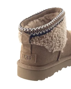 Ugg Classic Ultra Mini Maxi Curly
