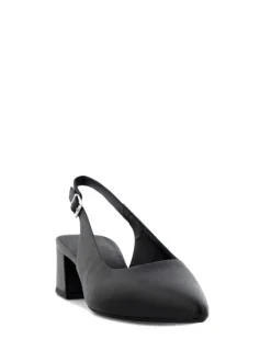 Vagabond Shoemakers Marta