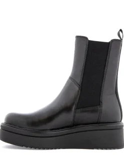 Vagabond Shoemakers Tara